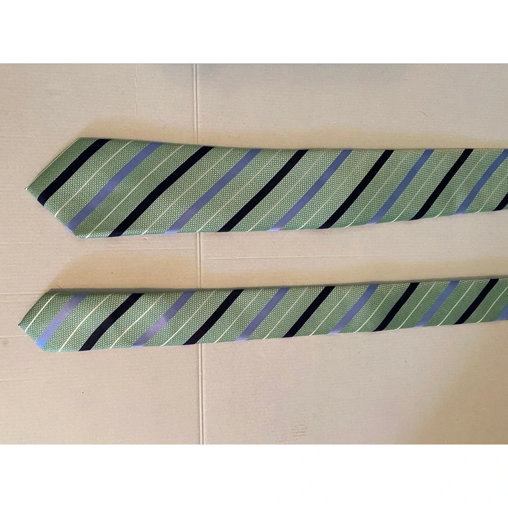Nautica Mens Green Navy Blue Striped Silk Blend Necktie 3.25 Inch Width